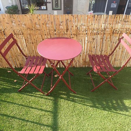 Studio Tout Confort Centre Ville - Balcon, Clim, Tv, Wifi Mazan Exterior photo