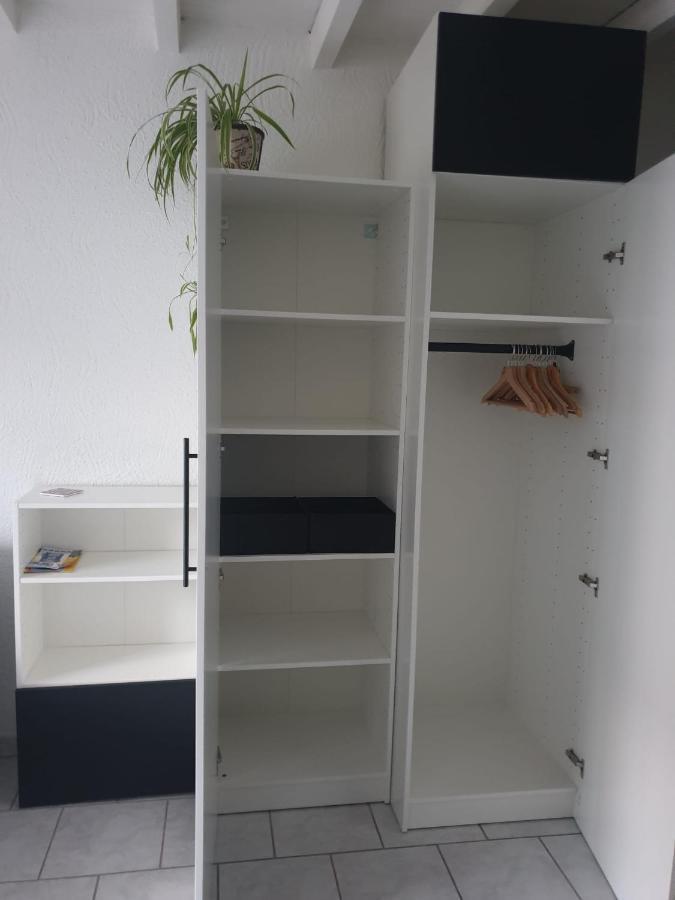 Studio Tout Confort Centre Ville - Balcon, Clim, Tv, Wifi Mazan Exterior photo
